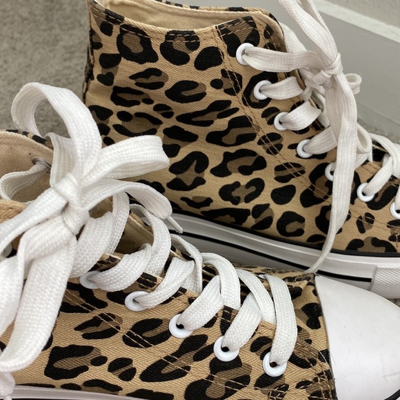 Cheetah Print High Top Sneaker - Picture 2 of 7